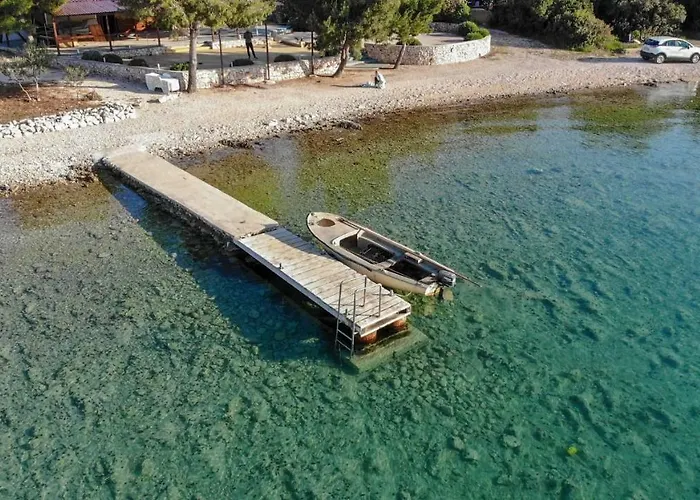 Апартаменты Mobile Laura Тисно