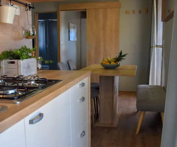 Mobile Laura Apartment